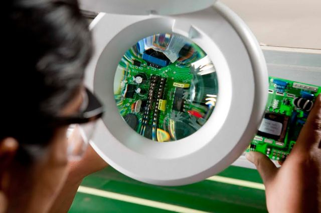 Polo da eletroeletrônica em Santa Rita do Sapucaí é um dos casos de sucesso em Minas Gerais