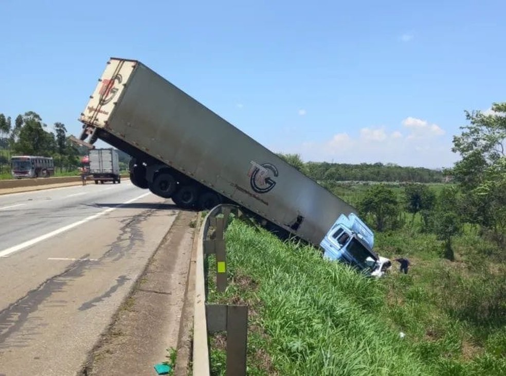 whatsapp-image-2021-11-25-at-17.03.03