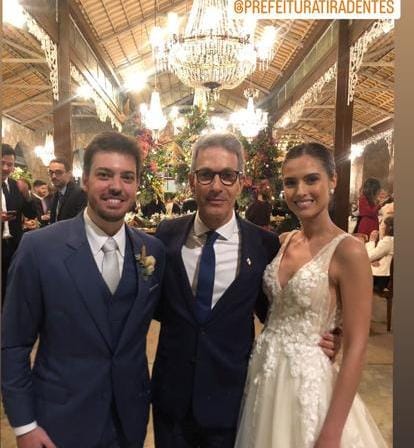 27029231-17e4-44e9-8c80-52d39fe5f0fb