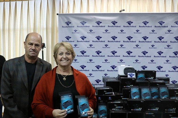 receita-federal-doa-equipamentos-apreendidos-para-escolas-municipais-628421b1146af