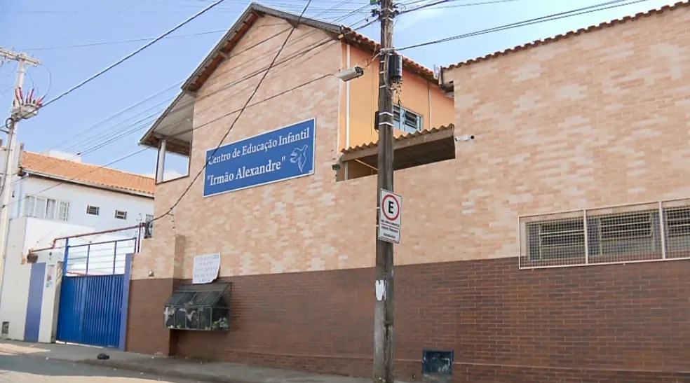 fecha-escola-pouso-alegre